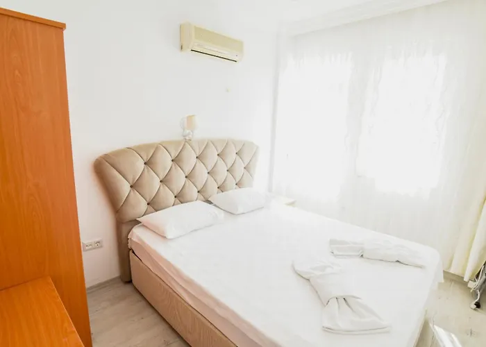 アパートホテル Kekik Azure Homes Oeluedeniz フェティエ