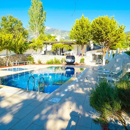 Kekik Azure Homes Oeluedeniz 3* פאטהיה